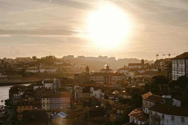 Discover the majestic scottish highlands: best uk cruises with guided hiking experiences